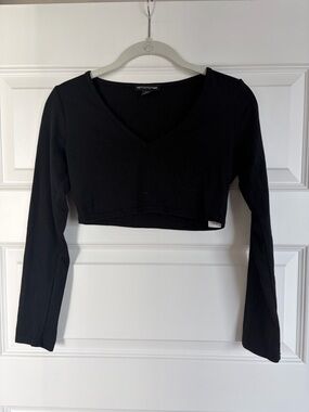 Long Sleeve Cropped Knit Top